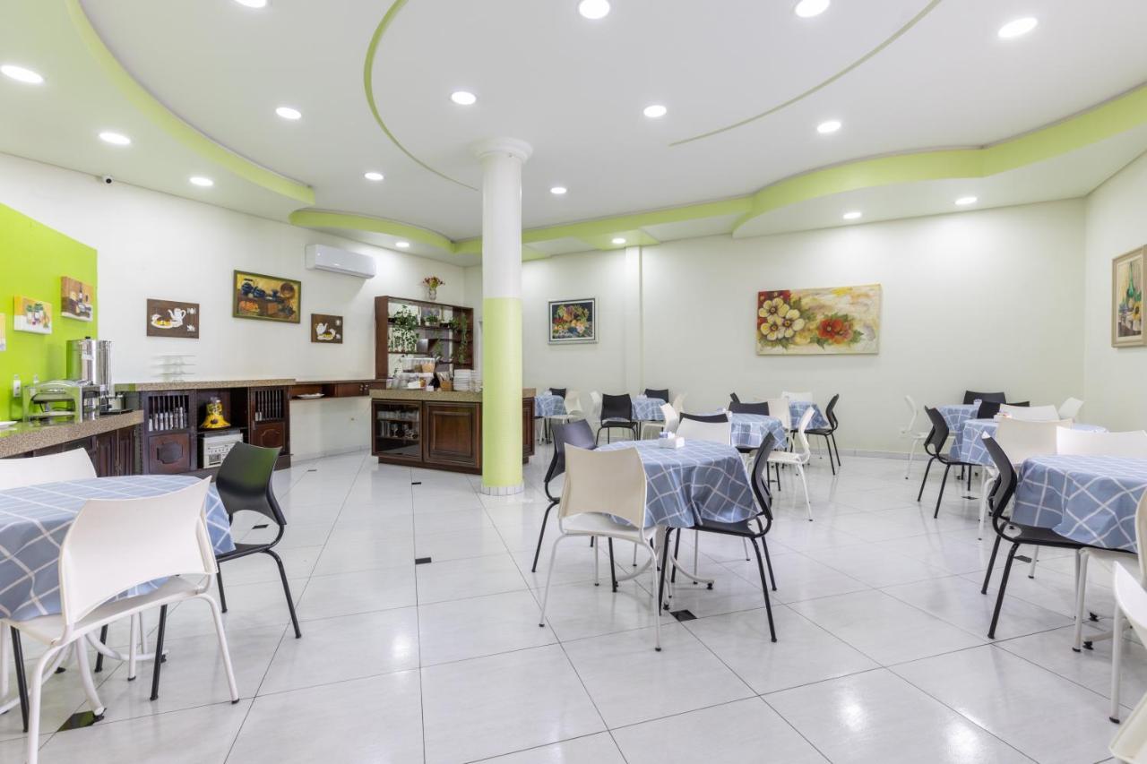 Hotel Lisbor Francisco Beltrão Extérieur photo